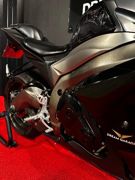 SUZUKI MOTOS GSX R 1000 SRAD /2011 EXCLUSIVO VEÍCULOS SANTA CRUZ DO SUL / Carros no Vale