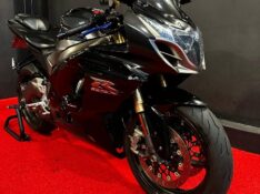 SUZUKI MOTOS GSX R 1000 SRAD /2011 EXCLUSIVO VEÍCULOS SANTA CRUZ DO SUL / Carros no Vale