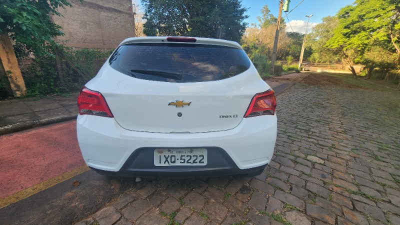 CHEVROLET ONIX 1.0 LT 2016/2017 FERNANDO AUTOMÓVEIS | REVENDA DE CARROS ARROIO DO MEIO ARROIO DO MEIO / Carros no Vale