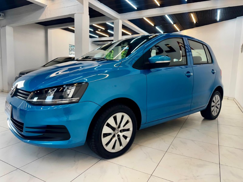 VOLKSWAGEN FOX 1.6 TRENDLINE 8V 2015/2015 LUCAS AUTOMÓVEIS BOM RETIRO DO SUL / Carros no Vale