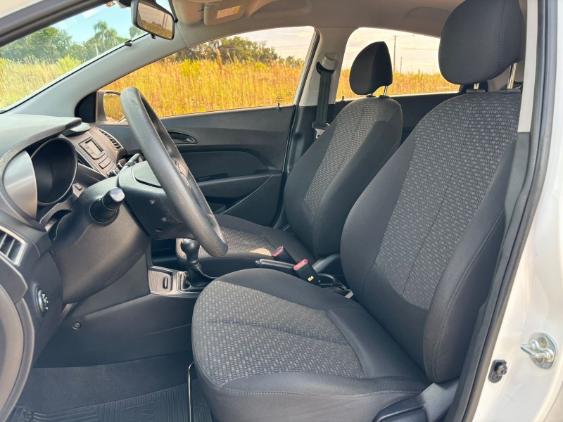 HYUNDAI HB20 C.STYLE/C.PLUS /2016 RT 811 VEÍCULOS ARROIO DO MEIO / Carros no Vale