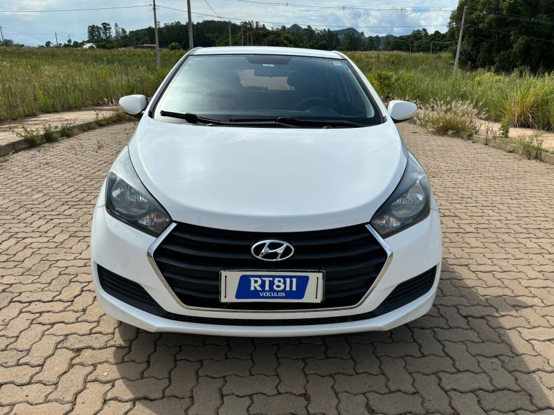 HYUNDAI HB20 C.STYLE/C.PLUS /2016 RT 811 VEÍCULOS ARROIO DO MEIO / Carros no Vale