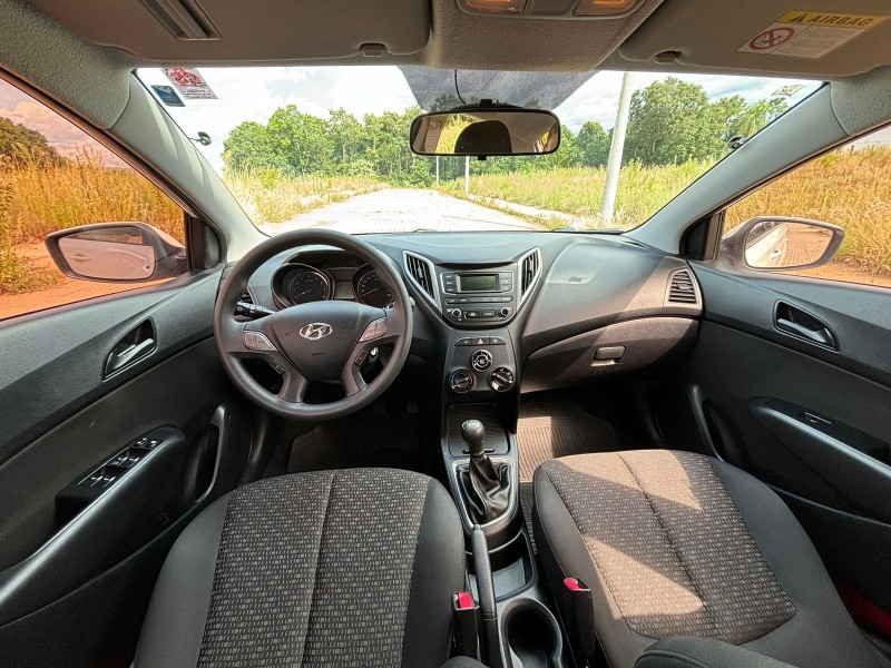 HYUNDAI HB20 C.STYLE/C.PLUS /2016 RT 811 VEÍCULOS ARROIO DO MEIO / Carros no Vale