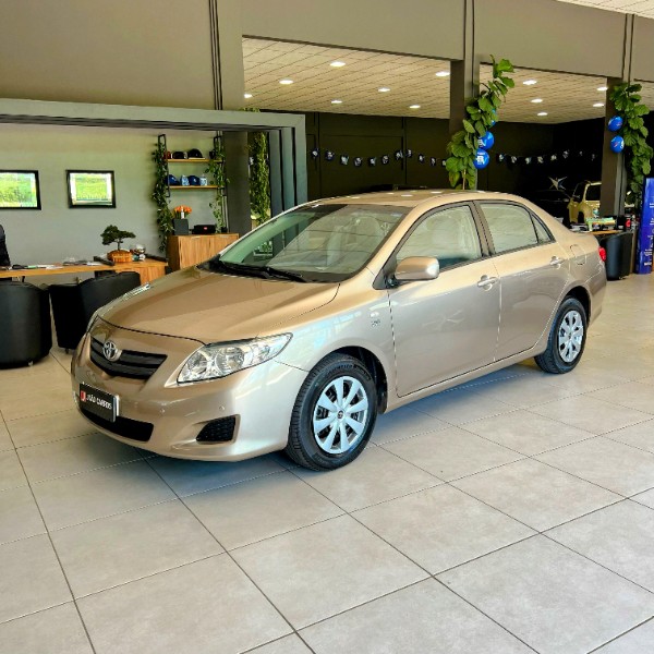 TOYOTA COROLLA 1.8 XLI 16V FLEX 4P AUTOMÁTICO 2010/2010 JOÃO CARROS MULTIMARCAS GUAPORÉ / Carros no Vale