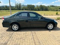 HONDA CIVIC SEDAN LX /2004 RT 811 VEÍCULOS ARROIO DO MEIO / Carros no Vale