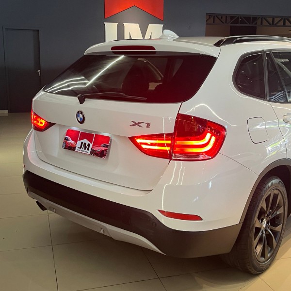 BMW X1 2.0 18I SDRIVE 4X2 16V 2014/2014 JM AUTOMÓVEIS VENÂNCIO AIRES / Carros no Vale