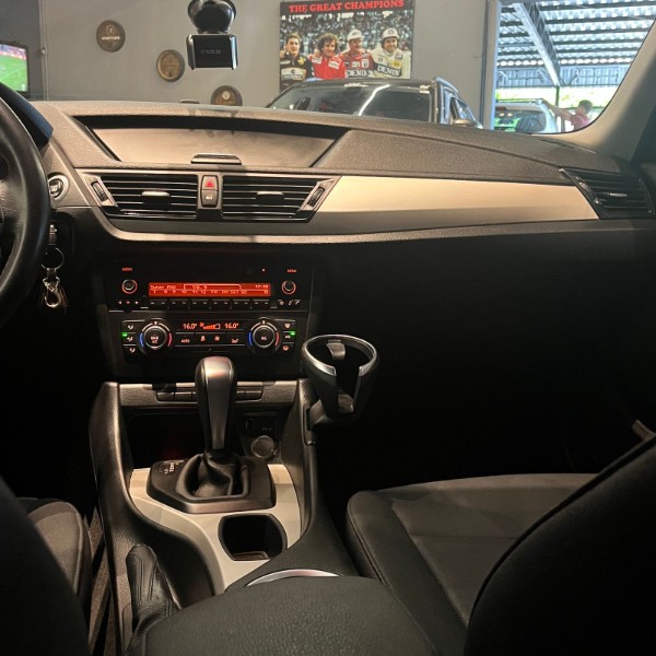 BMW X1 2.0 18I SDRIVE 4X2 16V 2014/2014 JM AUTOMÓVEIS VENÂNCIO AIRES / Carros no Vale
