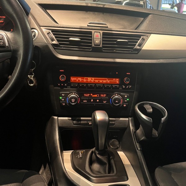 BMW X1 2.0 18I SDRIVE 4X2 16V 2014/2014 JM AUTOMÓVEIS VENÂNCIO AIRES / Carros no Vale