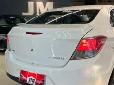 CHEVROLET PRISMA 1.4 LT 2013/2014 JM AUTOMÓVEIS VENÂNCIO AIRES / Carros no Vale