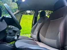 CHEVROLET CELTA LT 1.0 MPFI 8V FLEXP 5P 2012/2013 DUARTE VEÍCULOS PORTO ALEGRE / Carros no Vale