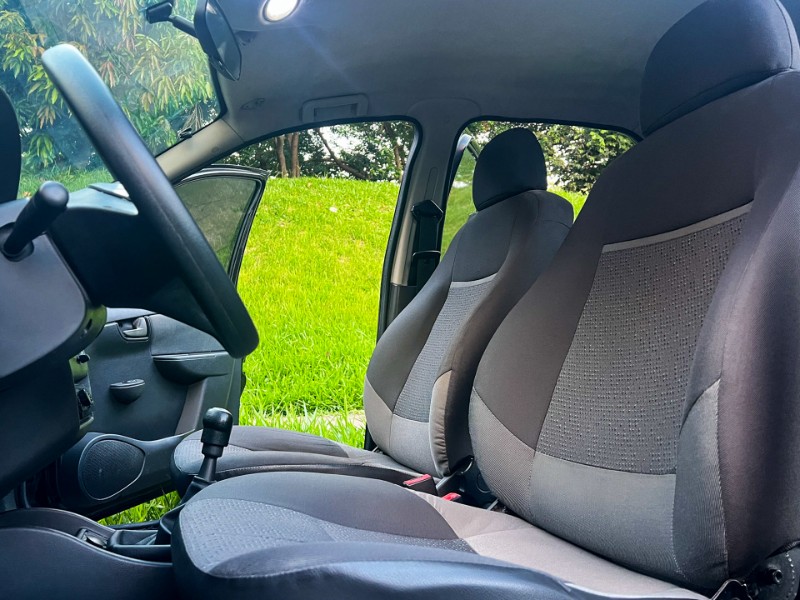 CHEVROLET CELTA LT 1.0 MPFI 8V FLEXP 5P 2012/2013 DUARTE VEÍCULOS PORTO ALEGRE / Carros no Vale