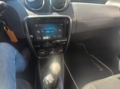 RENAULT DUSTER 2.0 D 4X2A 2014/2015 ADRIANO VEÍCULOS CRUZEIRO DO SUL / Carros no Vale