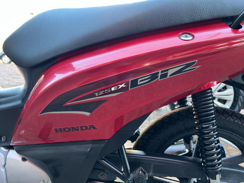 HONDA MOTOS BIZ 125 EX 2012/2013 AR MULTIMARCAS VENÂNCIO AIRES / Carros no Vale