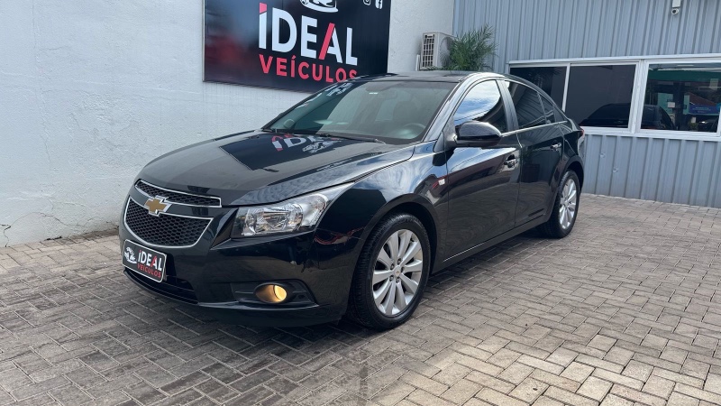 CHEVROLET CRUZE LTZ /2013 IDEAL VEÍCULOS LAJEADO / Carros no Vale