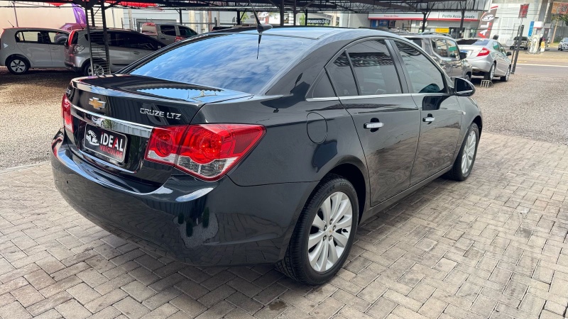 CHEVROLET CRUZE LTZ /2013 IDEAL VEÍCULOS LAJEADO / Carros no Vale