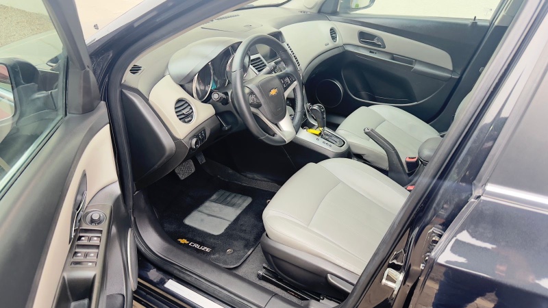 CHEVROLET CRUZE LTZ /2013 IDEAL VEÍCULOS LAJEADO / Carros no Vale
