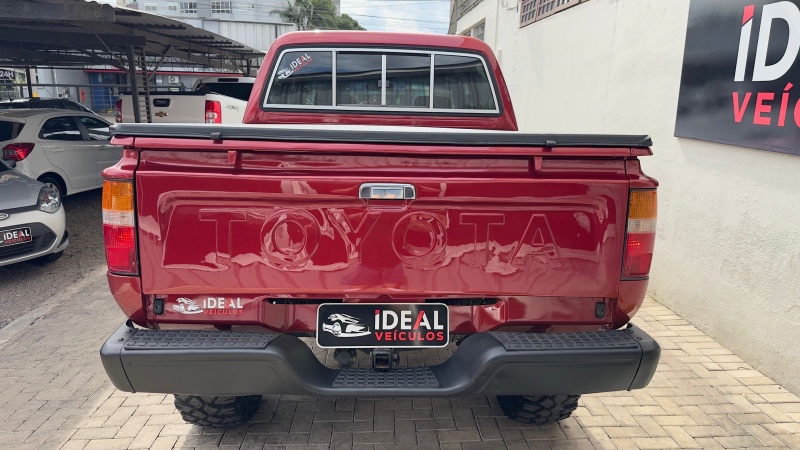 TOYOTA HILUX /1993 IDEAL VEÍCULOS LAJEADO / Carros no Vale