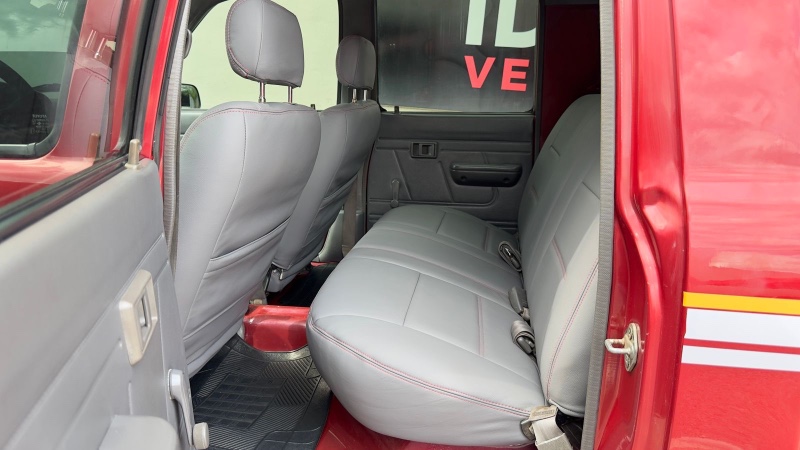 TOYOTA HILUX /1993 IDEAL VEÍCULOS LAJEADO / Carros no Vale
