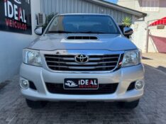 TOYOTA HILUX CAB.DUPLA SRV 3.0 /2013 IDEAL VEÍCULOS LAJEADO / Carros no Vale