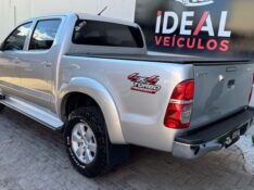 TOYOTA HILUX CAB.DUPLA SRV 3.0 /2013 IDEAL VEÍCULOS LAJEADO / Carros no Vale