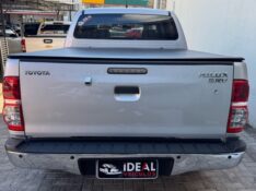 TOYOTA HILUX CAB.DUPLA SRV 3.0 /2013 IDEAL VEÍCULOS LAJEADO / Carros no Vale