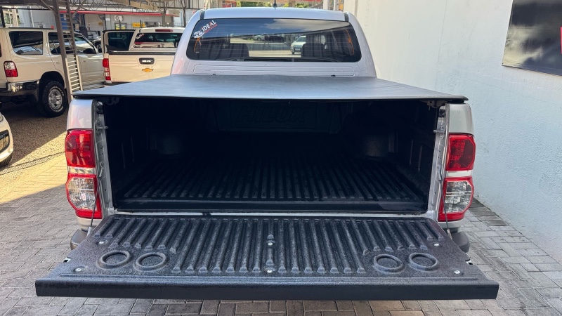 TOYOTA HILUX CAB.DUPLA SRV 3.0 /2013 IDEAL VEÍCULOS LAJEADO / Carros no Vale