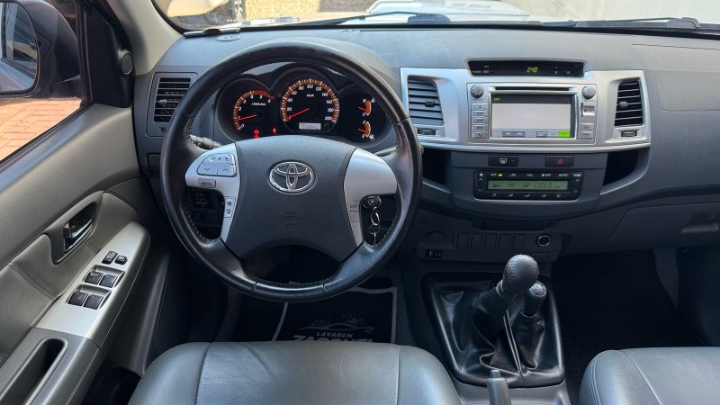 TOYOTA HILUX CAB.DUPLA SRV 3.0 /2013 IDEAL VEÍCULOS LAJEADO / Carros no Vale