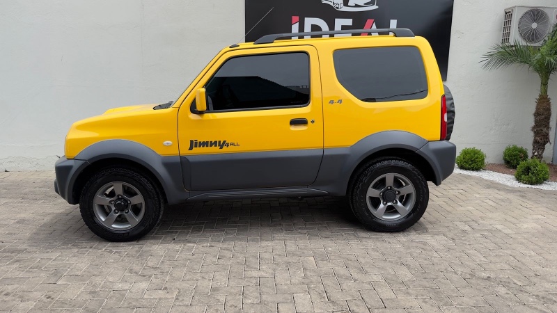 SUZUKI JIMNY 4 ALL 1.3 /2020 IDEAL VEÍCULOS LAJEADO / Carros no Vale