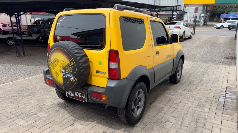 SUZUKI JIMNY 4 ALL 1.3 /2020 IDEAL VEÍCULOS LAJEADO / Carros no Vale