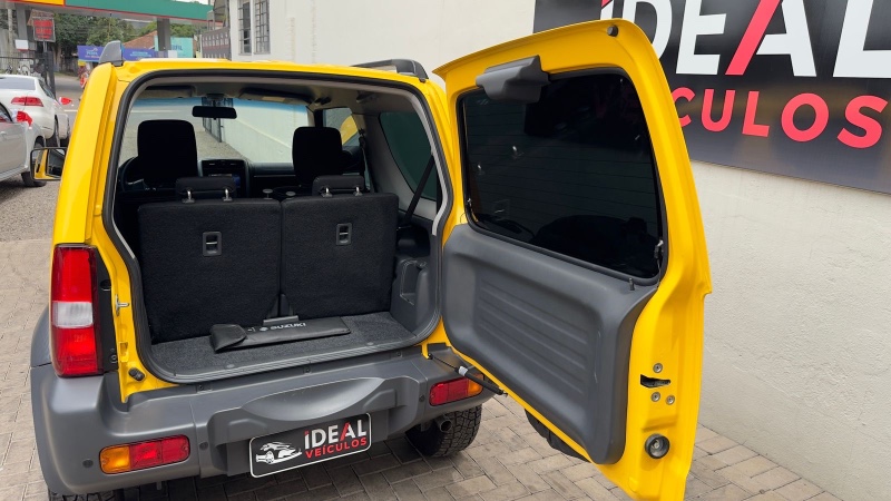 SUZUKI JIMNY 4 ALL 1.3 /2020 IDEAL VEÍCULOS LAJEADO / Carros no Vale
