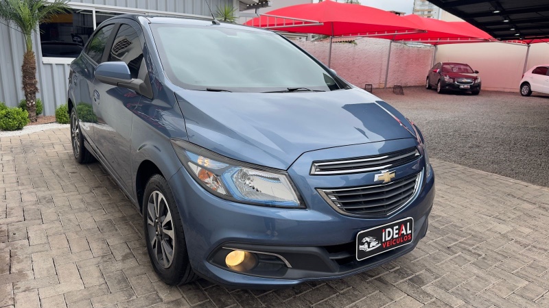 CHEVROLET ONIX 1.4 LTZ /2016 IDEAL VEÍCULOS LAJEADO / Carros no Vale
