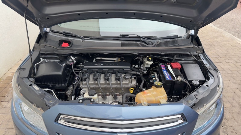 CHEVROLET ONIX 1.4 LTZ /2016 IDEAL VEÍCULOS LAJEADO / Carros no Vale