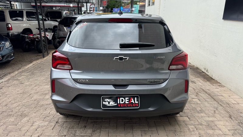 CHEVROLET ONIX PREMIER 2 /2021 IDEAL VEÍCULOS LAJEADO / Carros no Vale