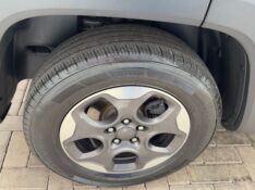 JEEP RENEGADE 1.8 AUT /2021 IDEAL VEÍCULOS LAJEADO / Carros no Vale