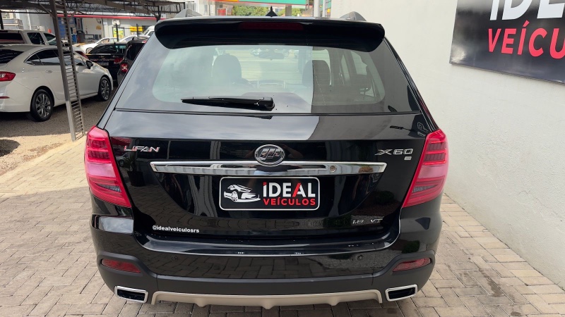LIFAN X60 VIP TOP + TETO /2018 IDEAL VEÍCULOS LAJEADO / Carros no Vale