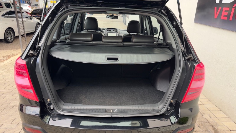 LIFAN X60 VIP TOP + TETO /2018 IDEAL VEÍCULOS LAJEADO / Carros no Vale