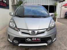 HONDA FIT TWIST 1.5 /2014 IDEAL VEÍCULOS LAJEADO / Carros no Vale