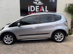 HONDA FIT TWIST 1.5 /2014 IDEAL VEÍCULOS LAJEADO / Carros no Vale