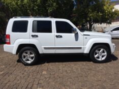 JEEP CHEROKEE 3.7 LIMITED 4X4 V6 12V GASOLINA 4P AUTOMÁTICO 2012/2012 COMPLETO VEÍCULOS GUAPORÉ / Carros no Vale