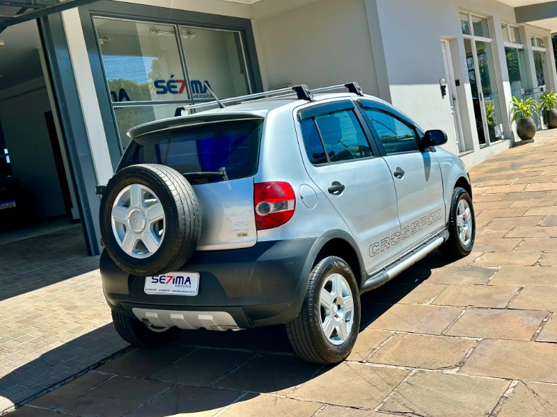 VOLKSWAGEN CROSSFOX 1.6 2005/2005 SÉTIMA VEÍCULOS GUAPORÉ / Carros no Vale