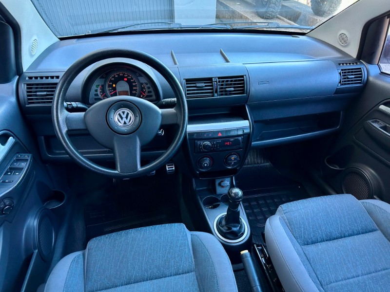 VOLKSWAGEN CROSSFOX 1.6 2005/2005 SÉTIMA VEÍCULOS GUAPORÉ / Carros no Vale