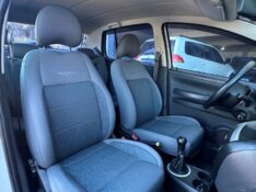 VOLKSWAGEN CROSSFOX 1.6 2005/2005 SÉTIMA VEÍCULOS GUAPORÉ / Carros no Vale