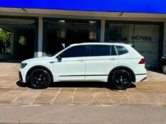 VOLKSWAGEN TIGUAN ALL SPACE R-LINE 350 TSI 2021/2021 SÉTIMA VEÍCULOS GUAPORÉ / Carros no Vale