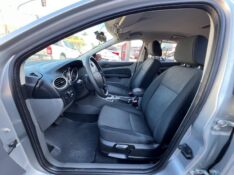 FORD FOCUS 2.0 16V FLEX 4P AUTOMÁTICO 2009/2009 AR MULTIMARCAS VENÂNCIO AIRES / Carros no Vale