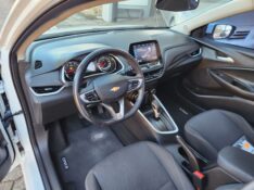 CHEVROLET ONIX SEDAN PLUS LTZ 1.0 12V TB 2021/2022 TS VEÍCULOS ANTA GORDA / Carros no Vale