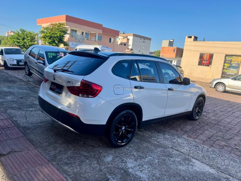 BMW X1 SDRIVE 18I 2.0 16V 4X2 AUT. 2011/2012 AR MULTIMARCAS VENÂNCIO AIRES / Carros no Vale