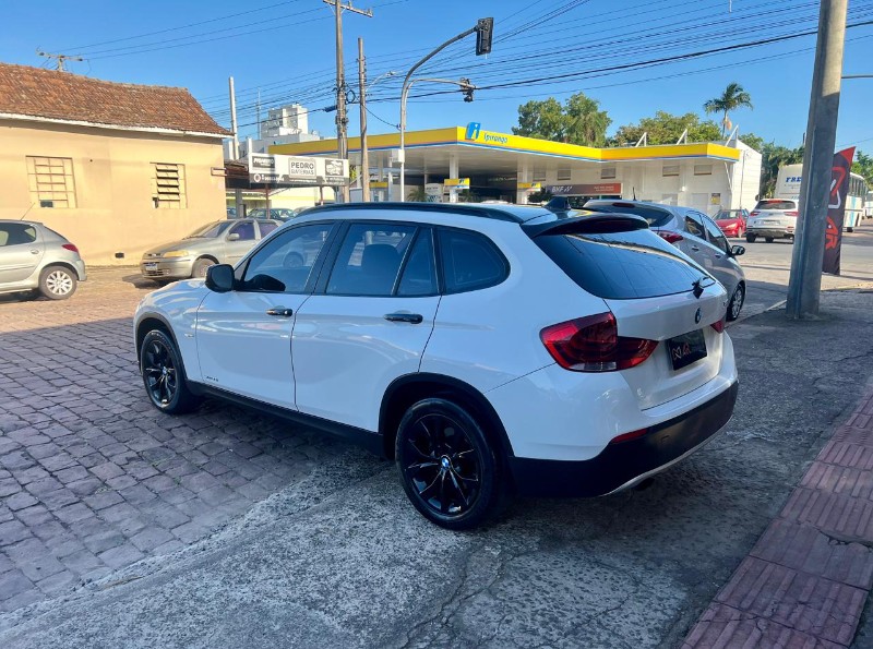 BMW X1 SDRIVE 18I 2.0 16V 4X2 AUT. 2011/2012 AR MULTIMARCAS VENÂNCIO AIRES / Carros no Vale