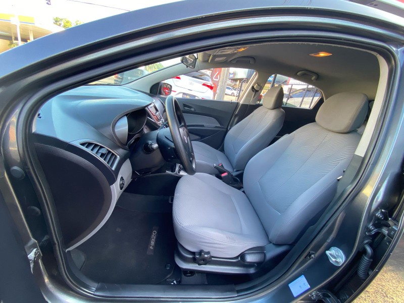 HYUNDAI HB20X PREMIUM 1.6 FLEX 16V AUT. 4P 2013/2014 AR MULTIMARCAS VENÂNCIO AIRES / Carros no Vale