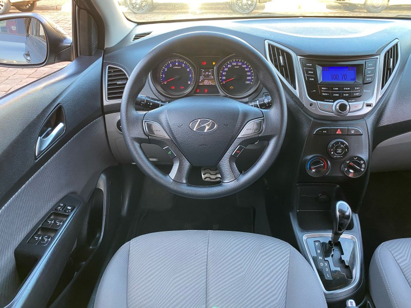 HYUNDAI HB20X PREMIUM 1.6 FLEX 16V AUT. 4P 2013/2014 AR MULTIMARCAS VENÂNCIO AIRES / Carros no Vale