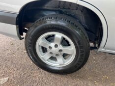CHEVROLET BLAZER 2.4 MPFI ADVANTAGE 4X2 8V FLEX 4P MANUAL 2005/2005 ELY AUTOMÓVEIS LAJEADO / Carros no Vale